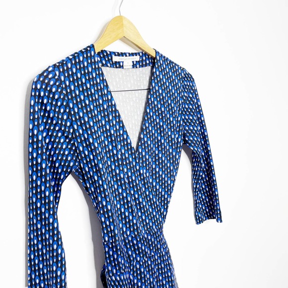 Diane Von Furstenberg Blue Printed Silk Irina Wrap Dress blue DVF womens us 8 - Picture 3 of 10